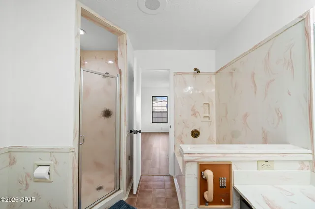 $3,500 | 224 East Lakeshore Drive, Panama City Beach, FL 32413