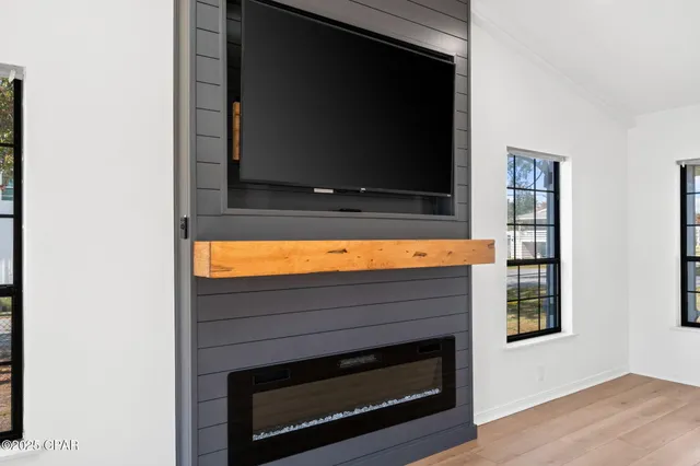 $3,500 | 224 East Lakeshore Drive, Panama City Beach, FL 32413