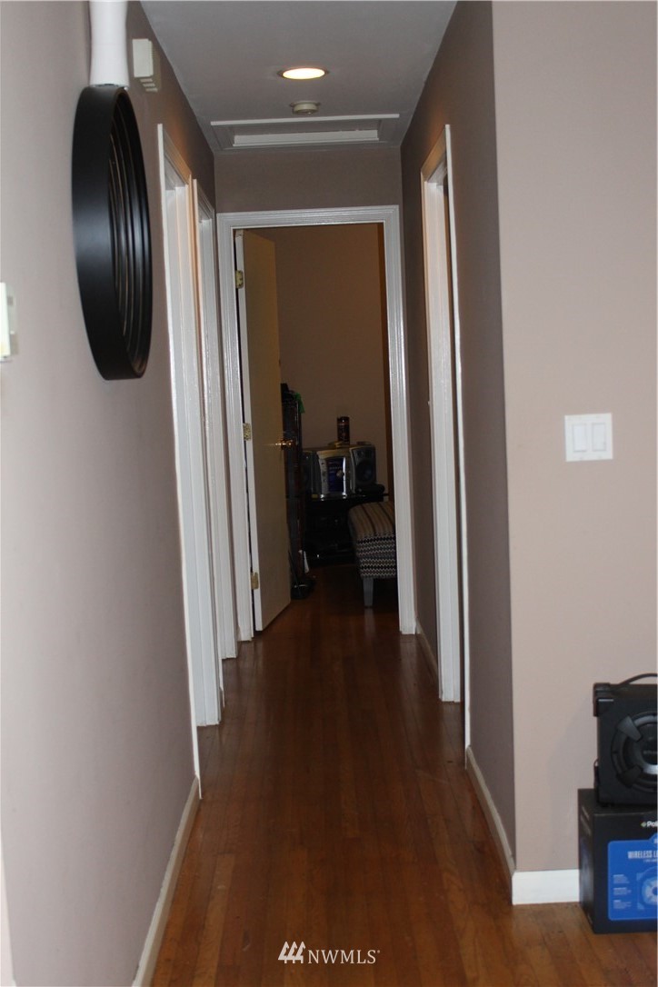 539 Williams Avenue North Renton, WA 98057 - Photo 12 of 19 Gallery Image 12