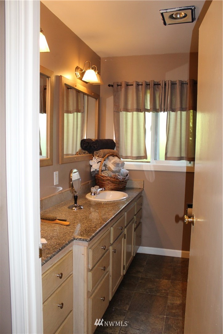 539 Williams Avenue North Renton, WA 98057 - Photo 13 of 19 Gallery Image 13