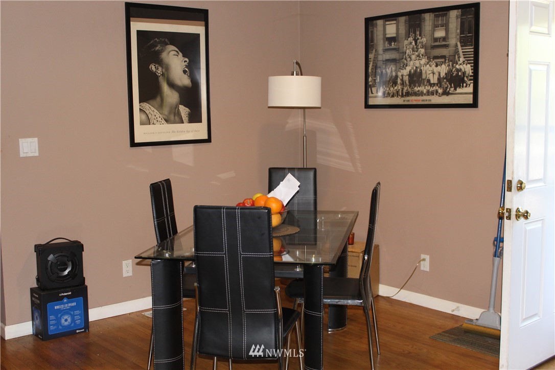 539 Williams Avenue North Renton, WA 98057 - Photo 6 of 19 Gallery Image 6