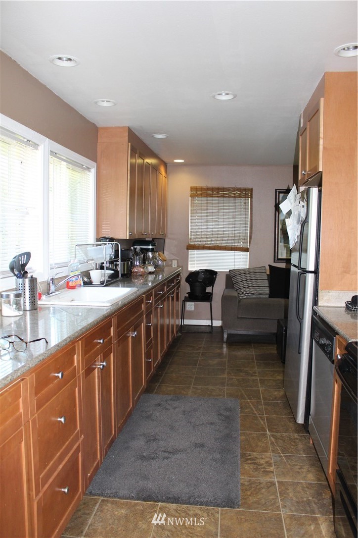 539 Williams Avenue North Renton, WA 98057 - Photo 9 of 19 Gallery Image 9