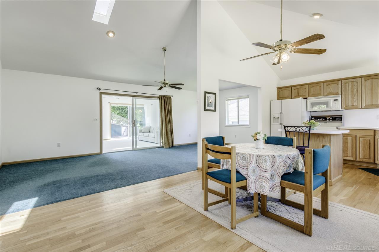 5824 North Lakeshore Road Deckerville, MI 48427 - Photo 25 of 36 Walk in view
