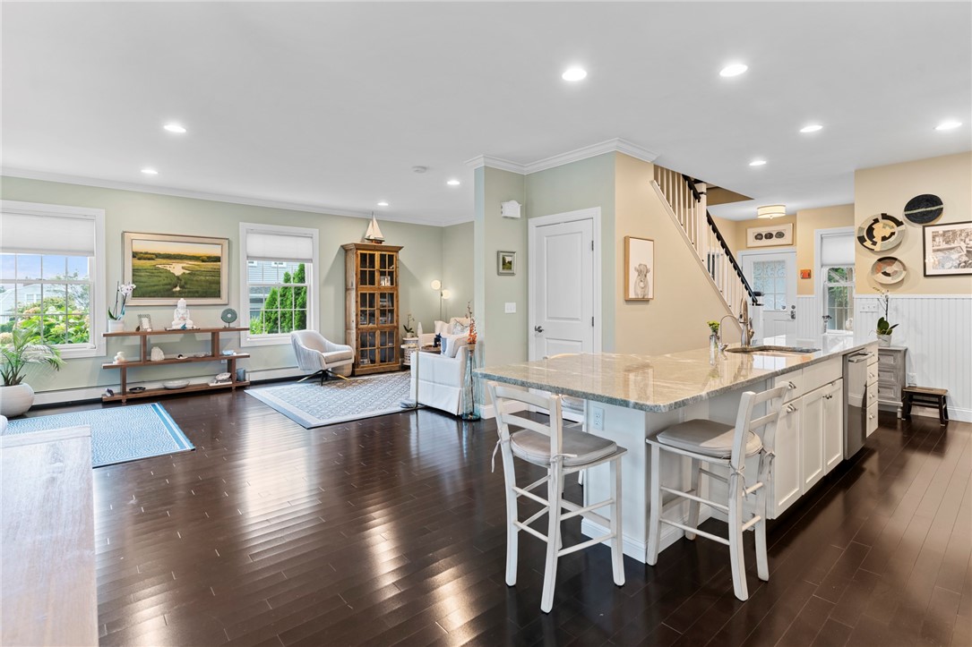 11 Fales Road Bristol, RI 02809 - Photo 4 of 46