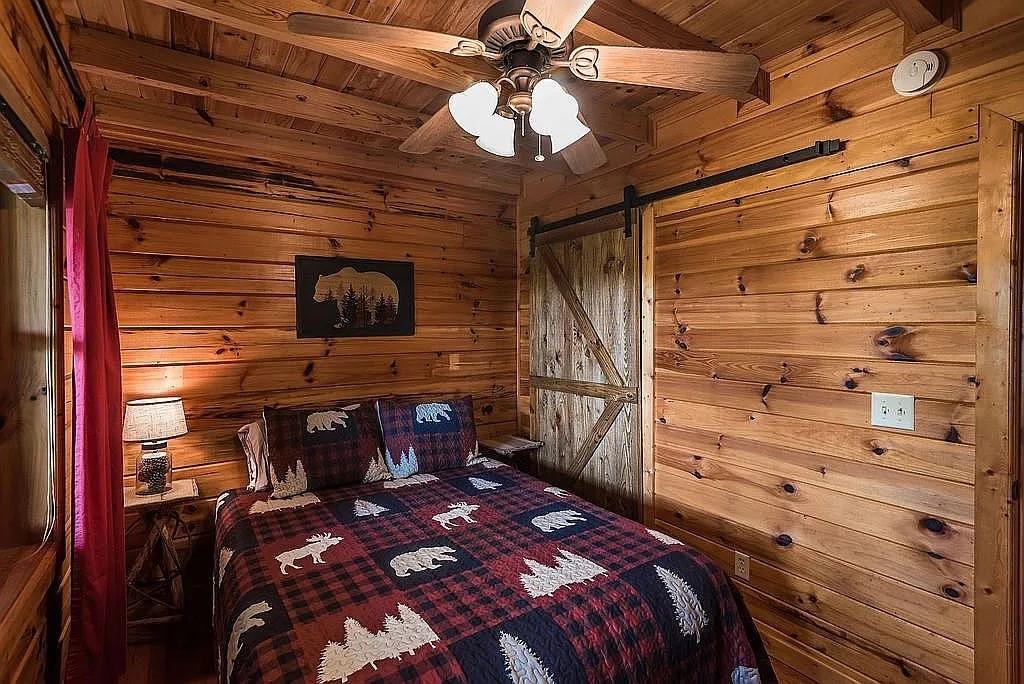 137 Ascherman Court Blue Ridge, GA 30513 - Photo 16 of 38