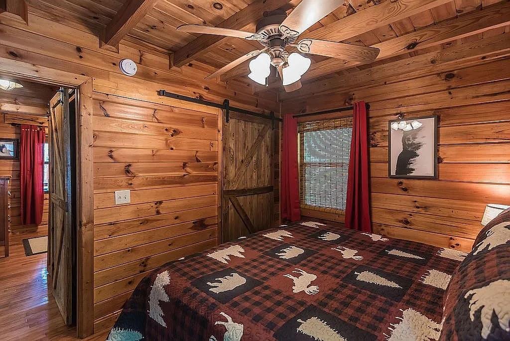 137 Ascherman Court Blue Ridge, GA 30513 - Photo 18 of 38