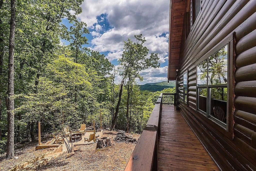 137 Ascherman Court Blue Ridge, GA 30513 - Photo 30 of 38