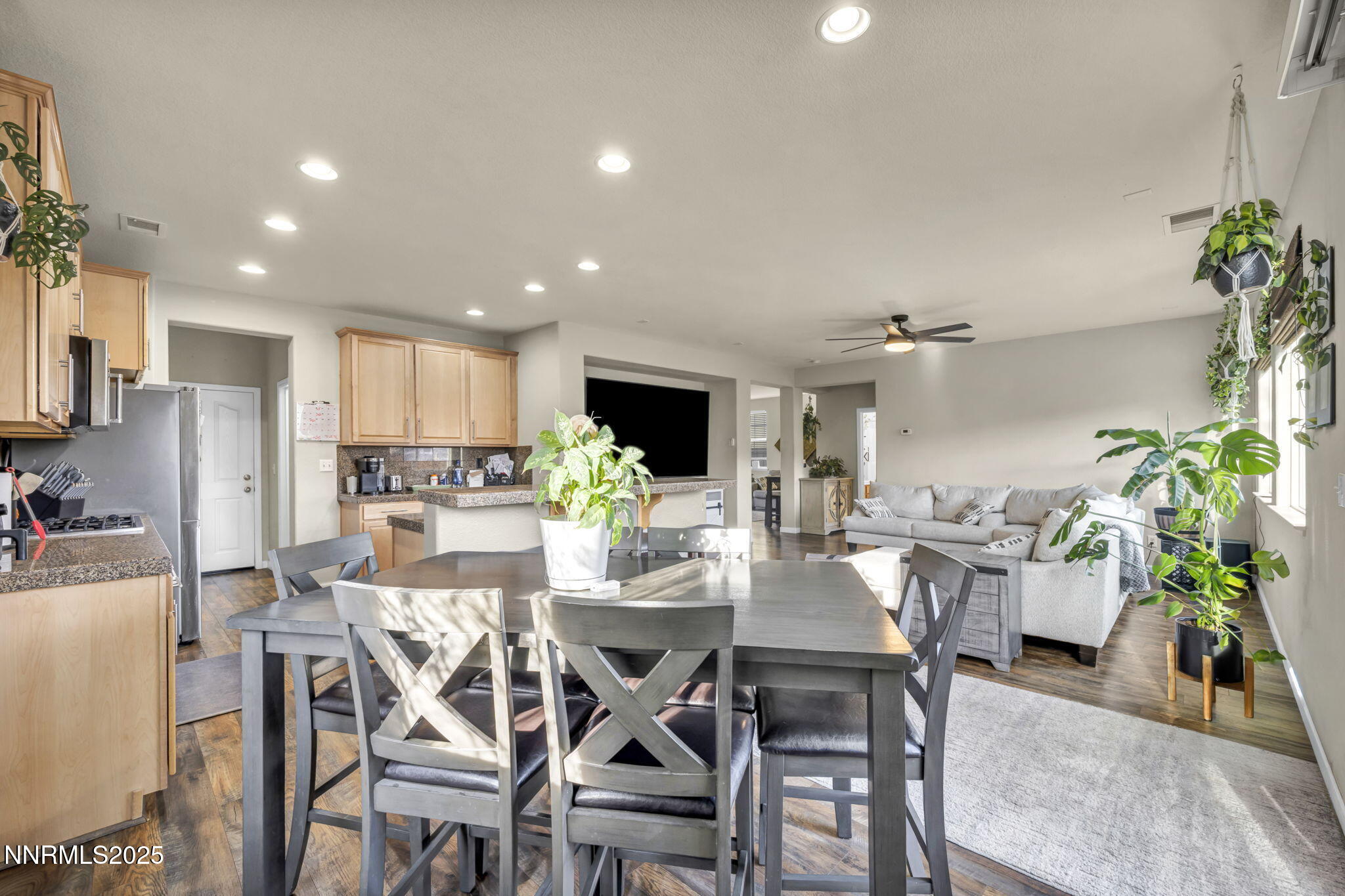 11200 Parma Way Reno, NV 89521 - Photo 16 of 66 38-web-or-mls-11200-parma-way