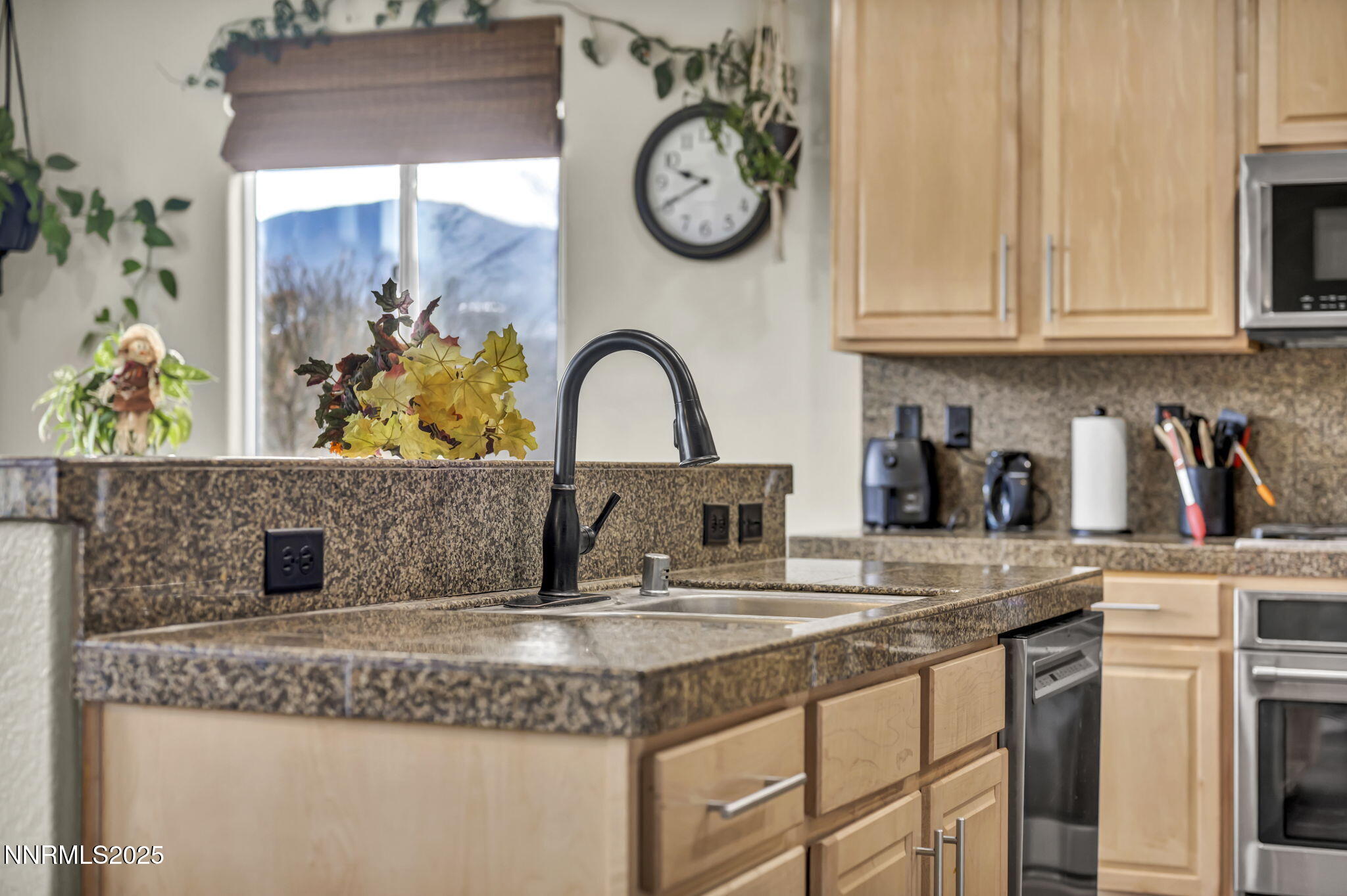 11200 Parma Way Reno, NV 89521 - Photo 19 of 66 41-web-or-mls-11200-parma-way