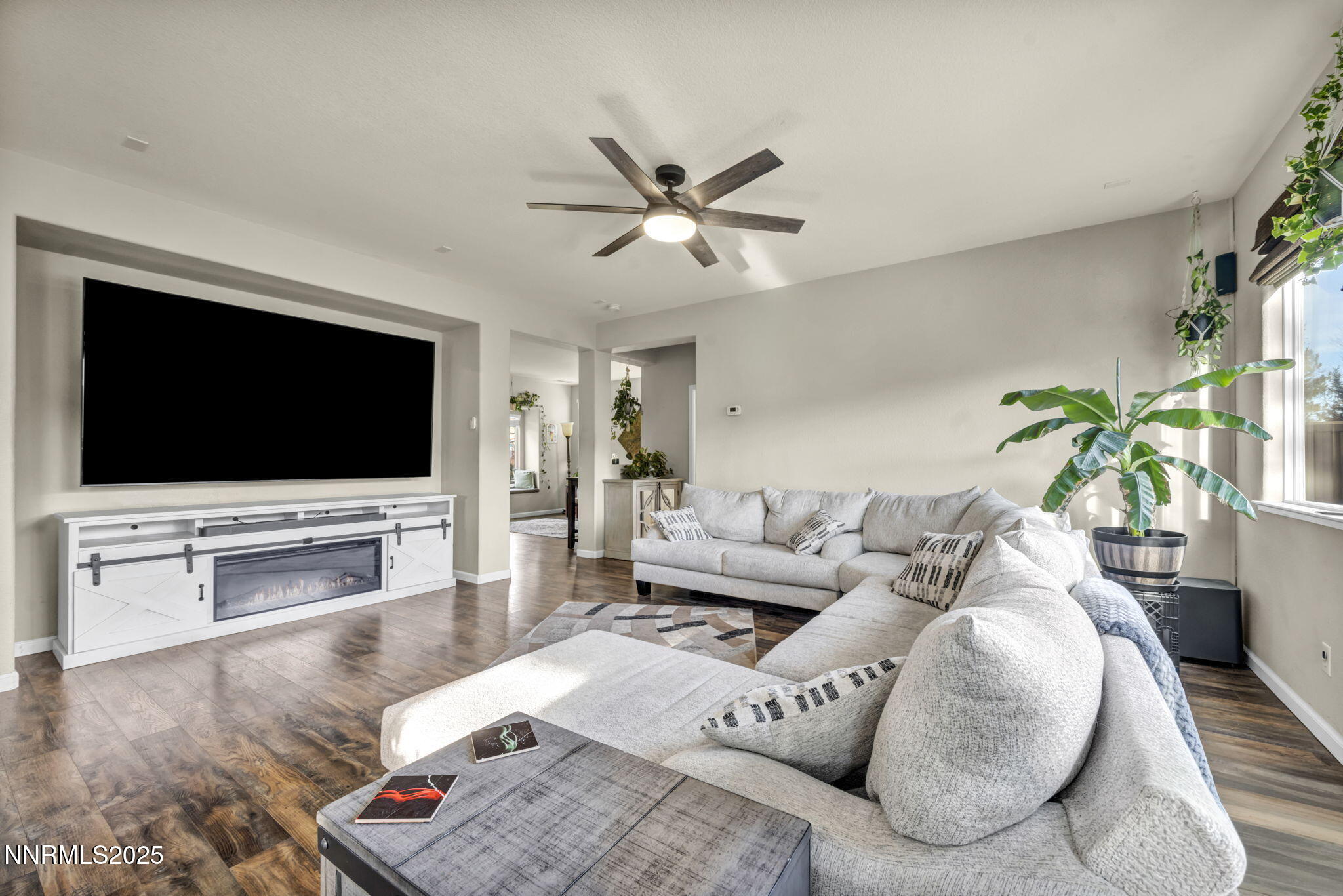 11200 Parma Way Reno, NV 89521 - Photo 9 of 66 27-web-or-mls-11200-parma-way