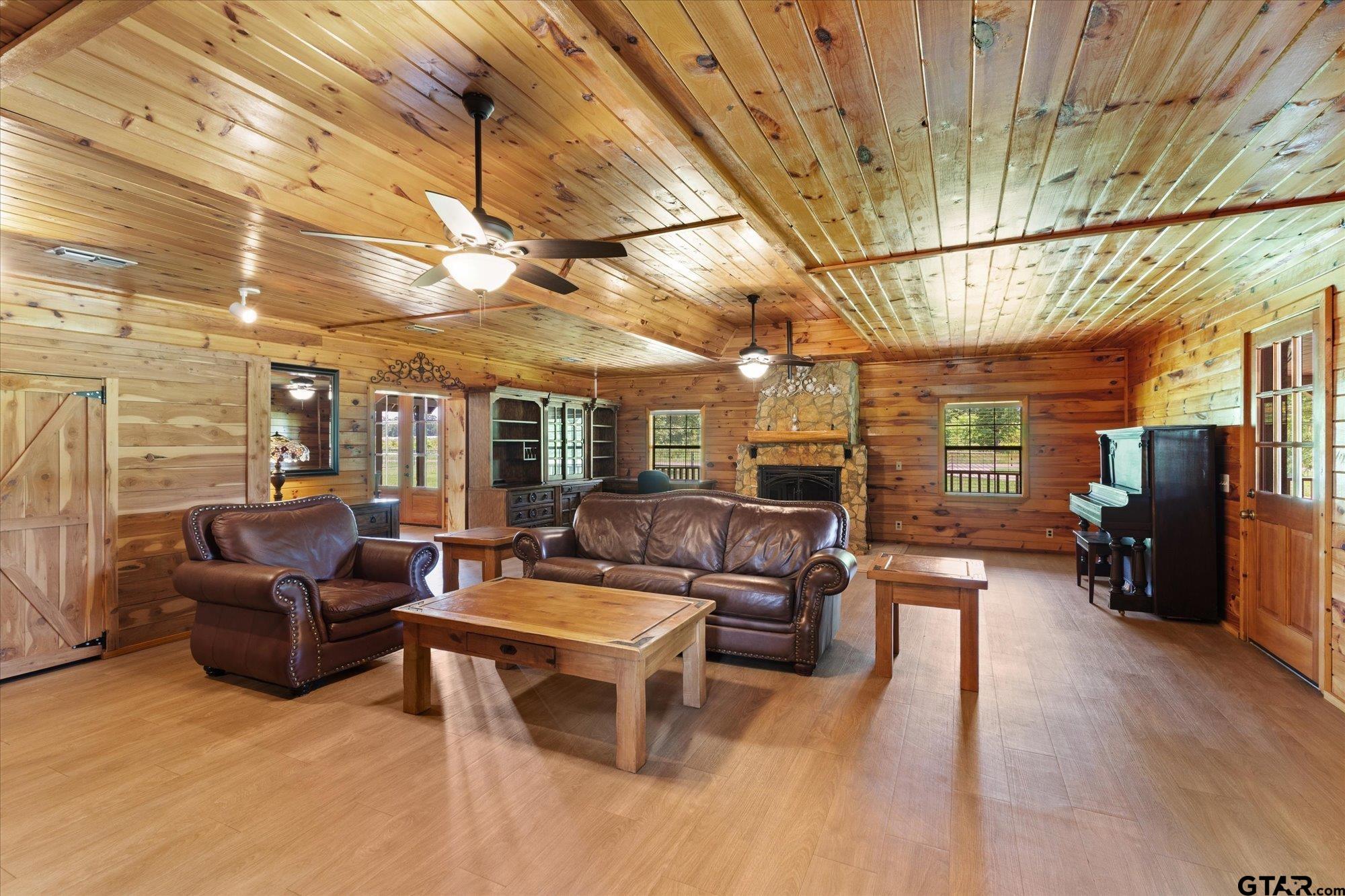 124 Loblolly Road Gilmer, TX 75645 - Photo 9 of 39