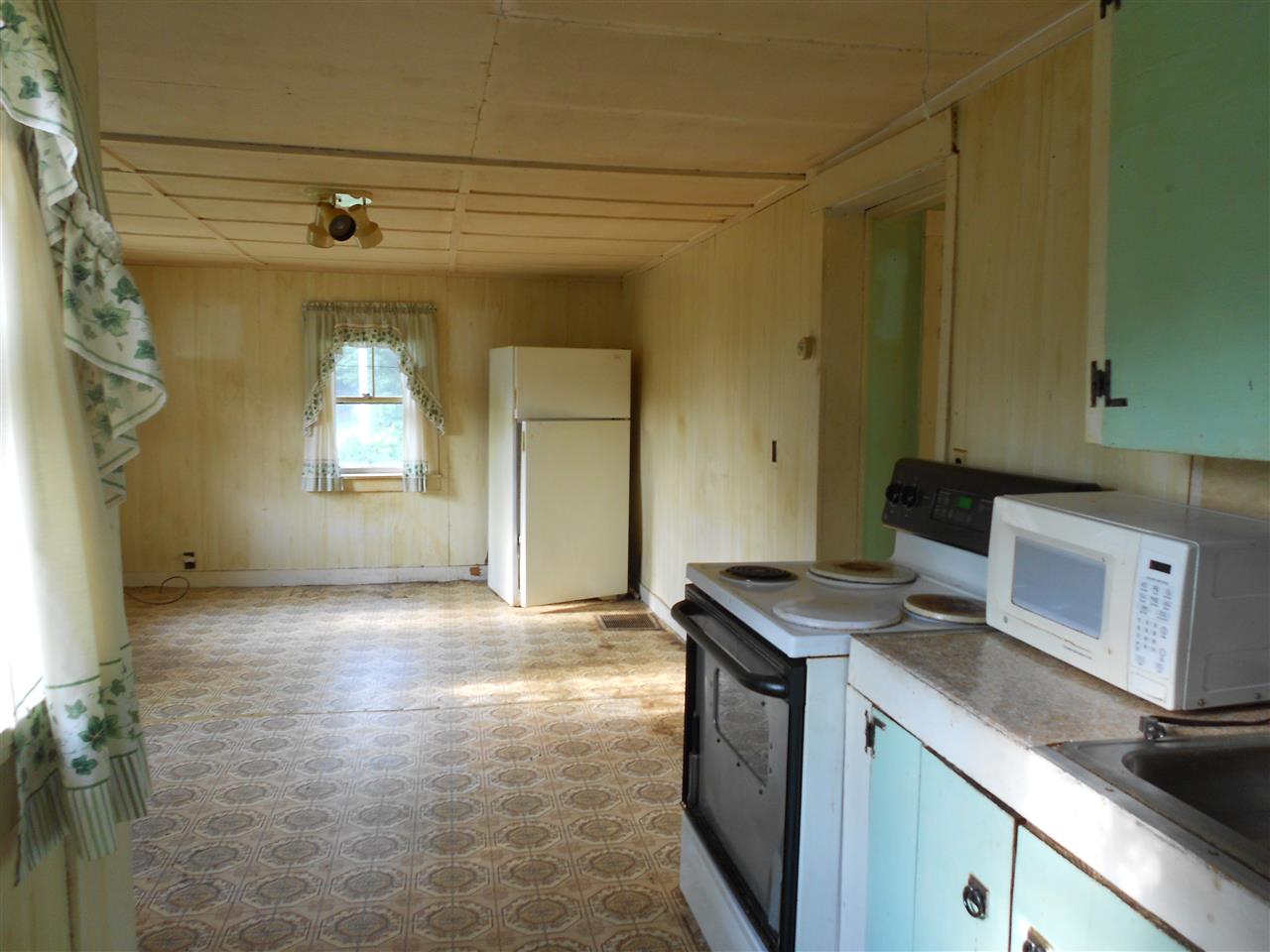 42 Brackett Road New Durham, NH 03855 - Photo 10 of 18 Gallery Image 10