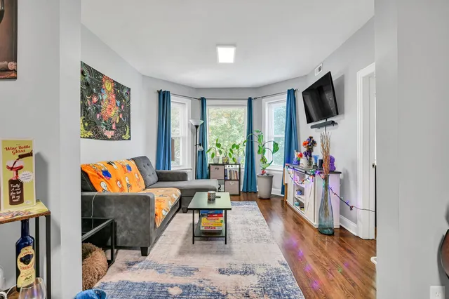 $389,000 | 7208 South Eberhart Avenue, Chicago, IL 60619