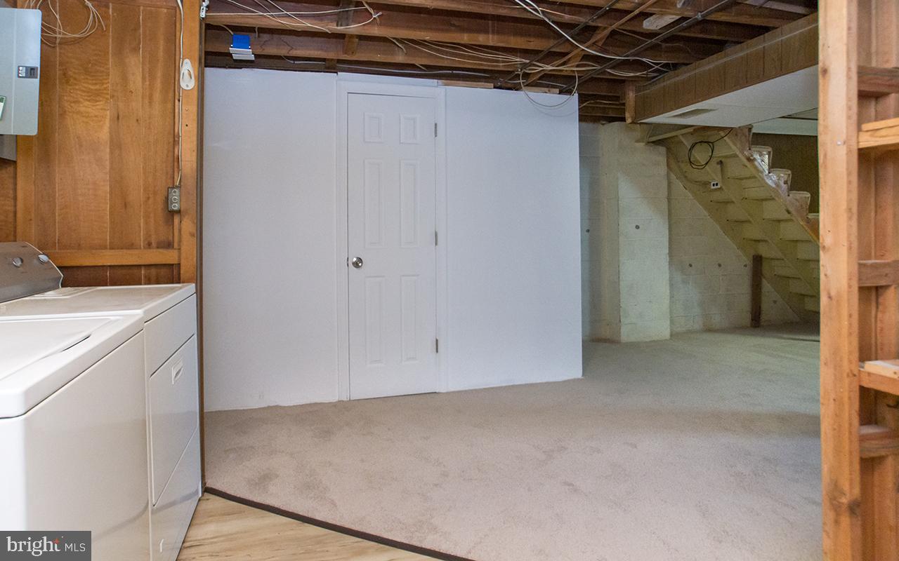 1133 Deanwood Road Baltimore, MD 21234 - Photo 14 of 32 Gallery Image 14