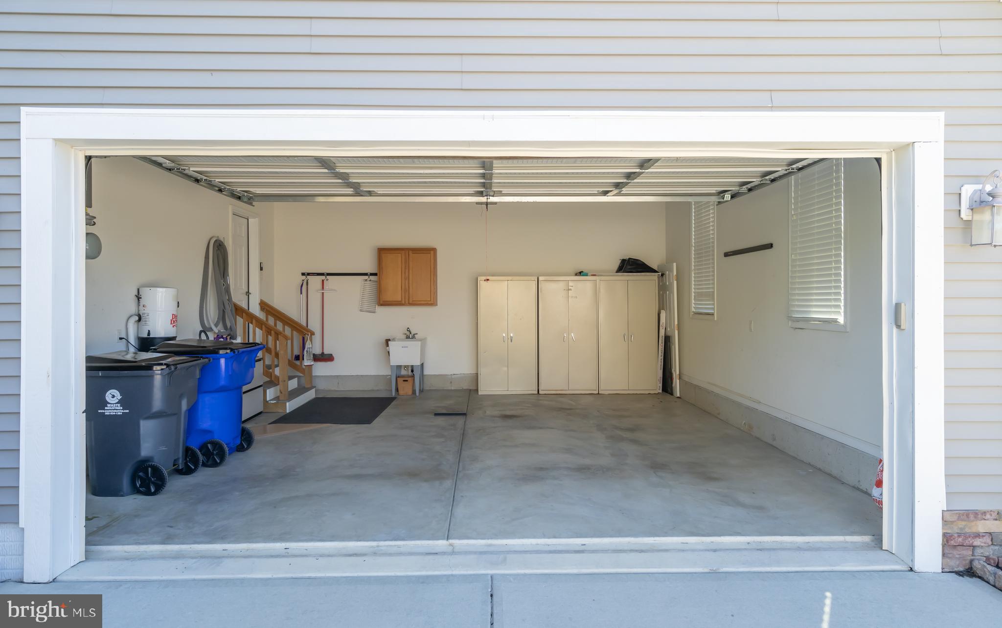 16608 Shoal Road Lewes, DE 19958 - Photo 41 of 69 2 Car attached Side entry Garage