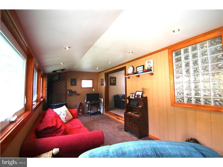 513 Coursey Road Oreland, PA 19075 - Photo 7 of 16 Gallery Image 7