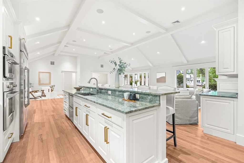 10 Viking Road Winchester, MA 01890 - Photo 18 of 41