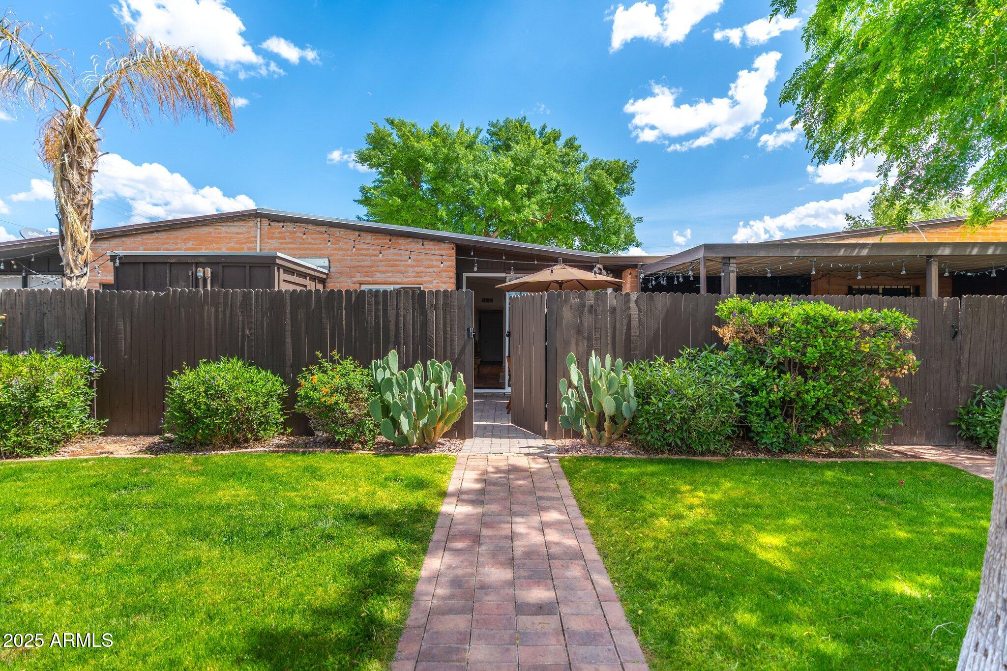 3036 North 32nd Street, Unit 303 Phoenix, AZ 85018 - Photo 1 of 33 large-