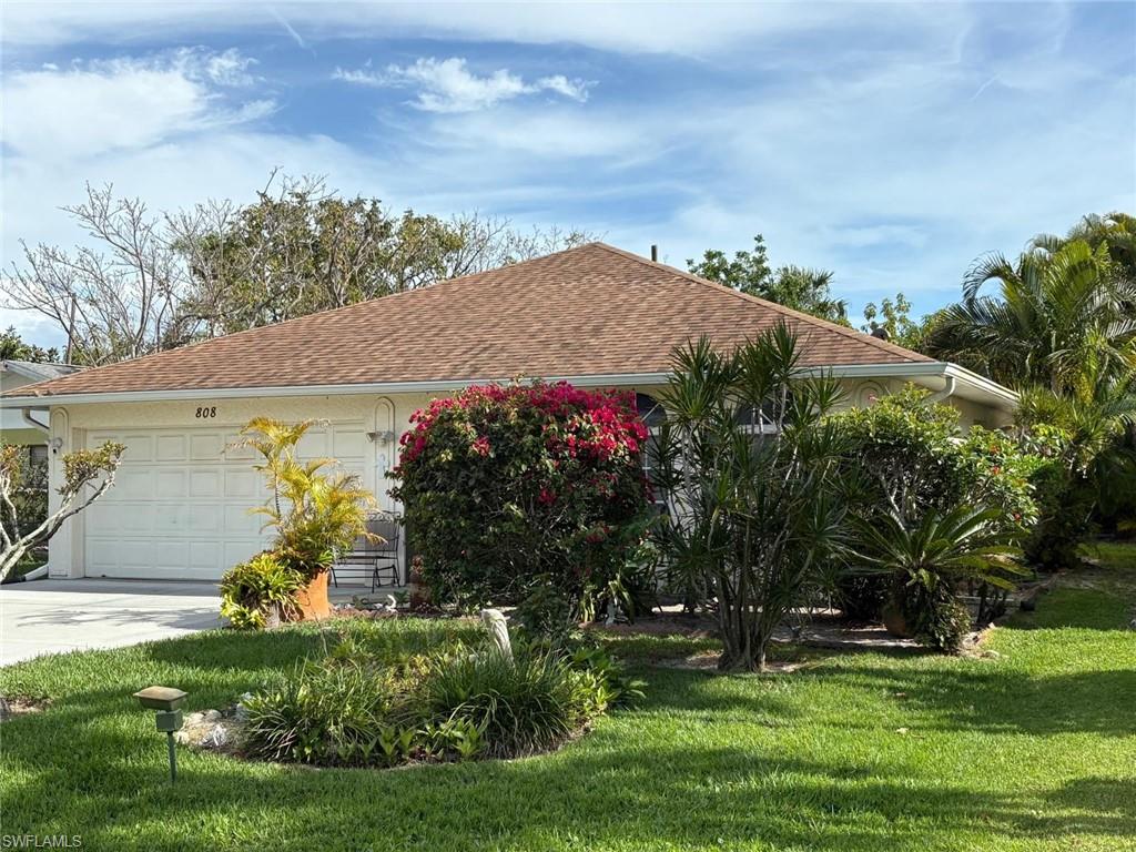 808 96th Avenue North Naples, FL 34108 - Photo 2 of 3
