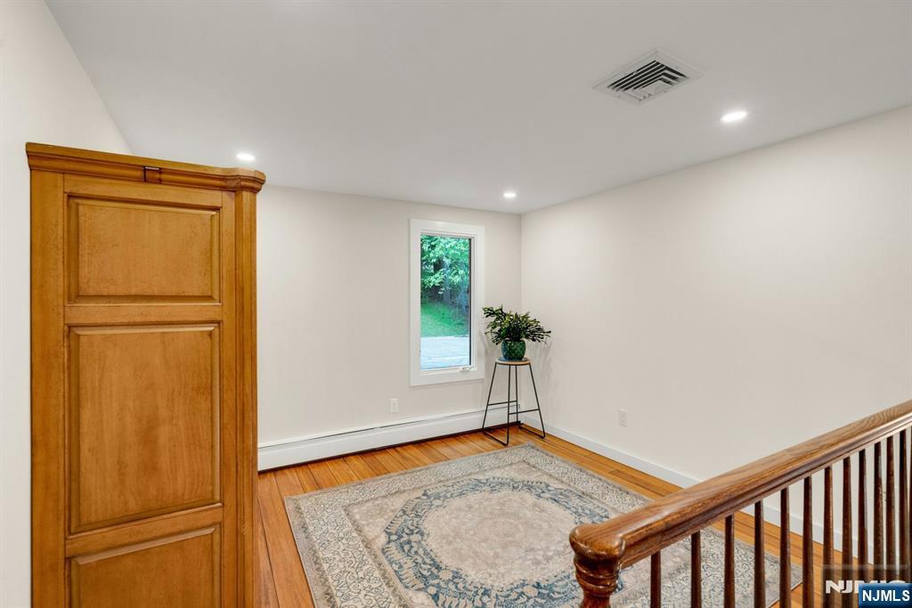 610 North Monroe Street Ridgewood, NJ 07450 - Photo 18 of 33