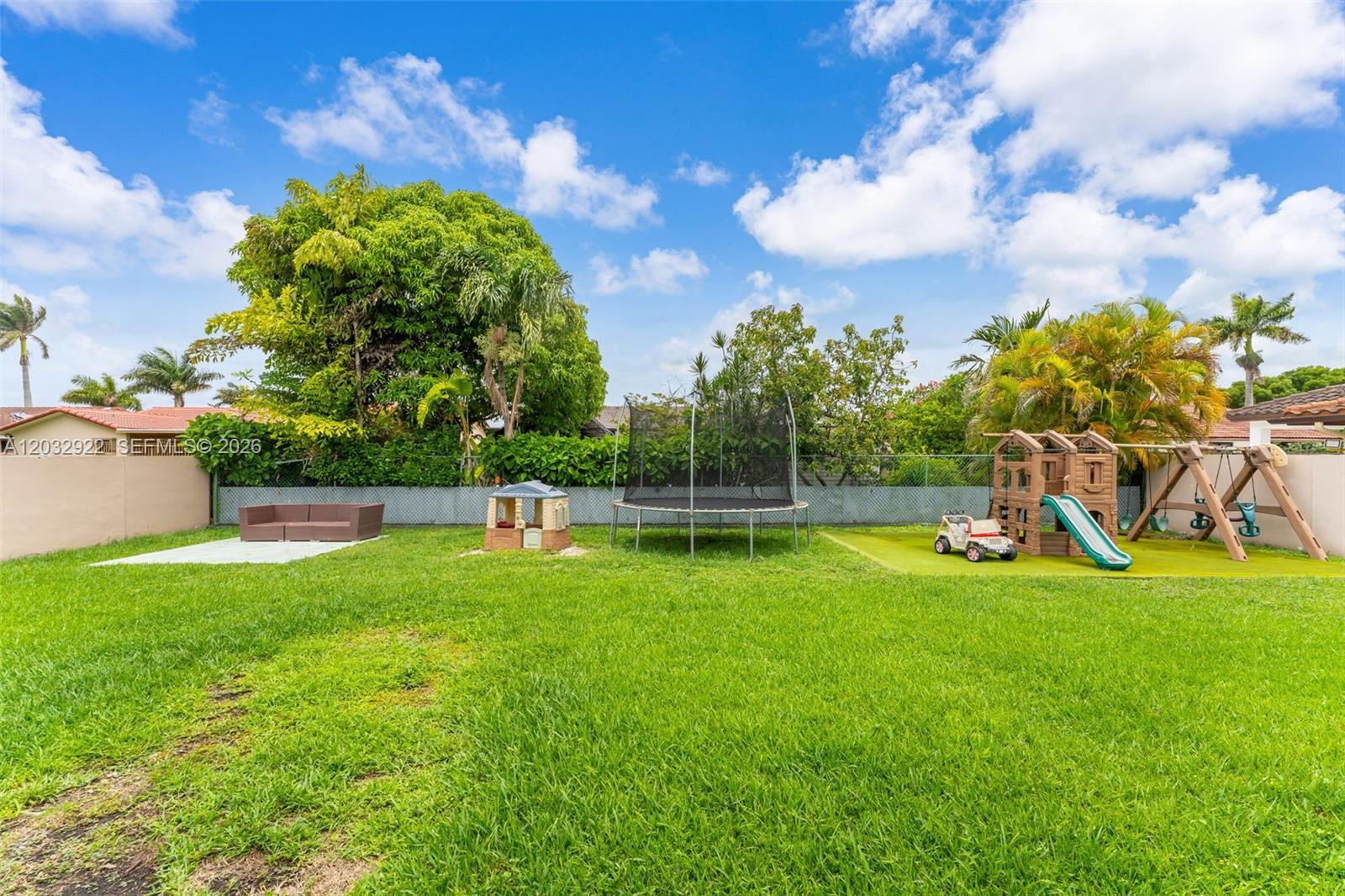 14061 Southwest 39th Street Miami, FL 33175 - Photo 27 of 38 Room for a pool.