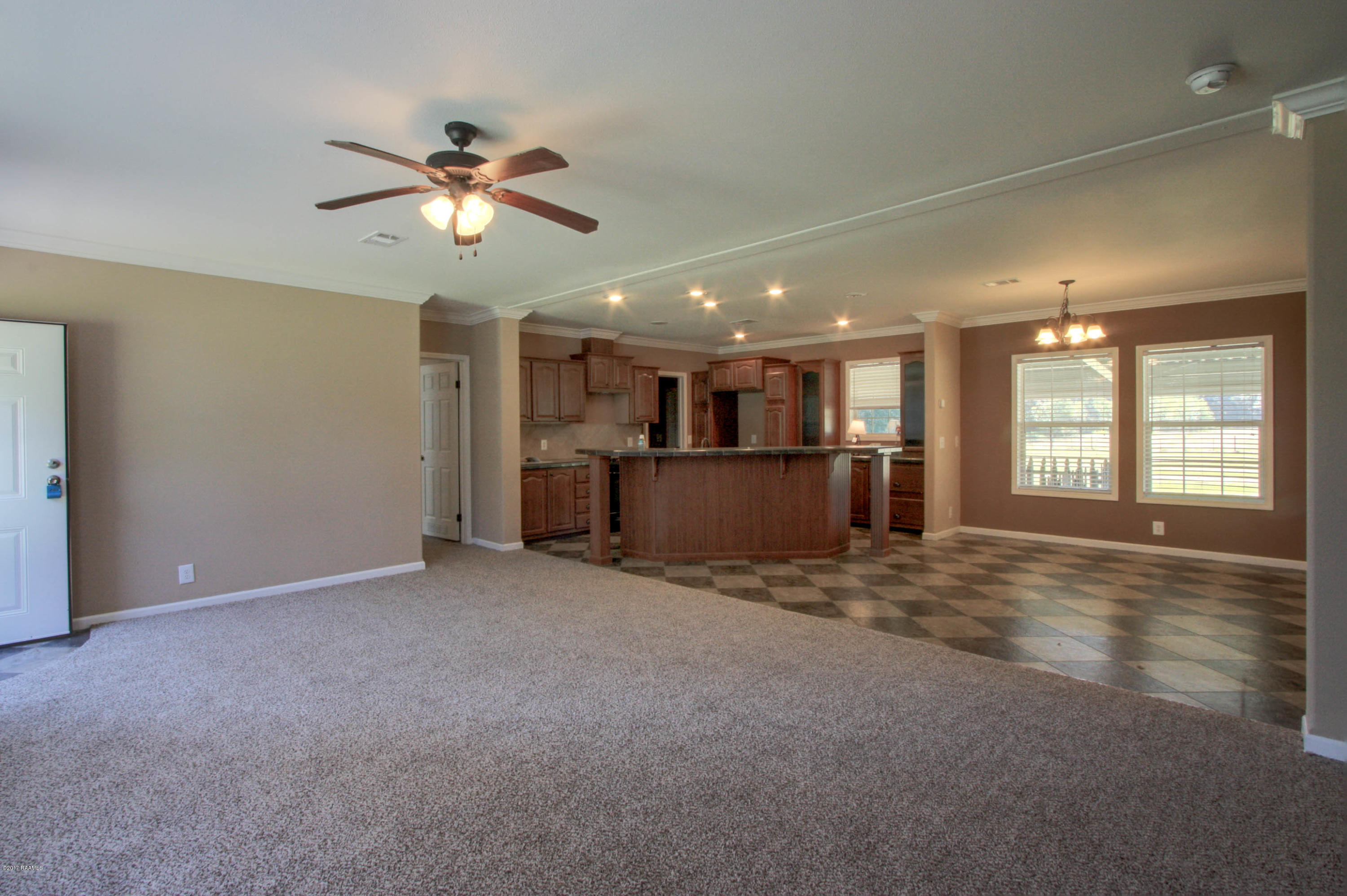 384 Ovey Benoit Road Opelousas, LA 70570 - Photo 3 of 14 IMG_3257