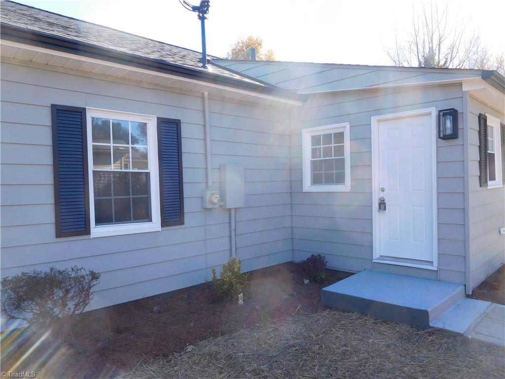 3830 Robinhood Road Winston-Salem, NC 27106 - Photo 3 of 30 SIDE VIEW.