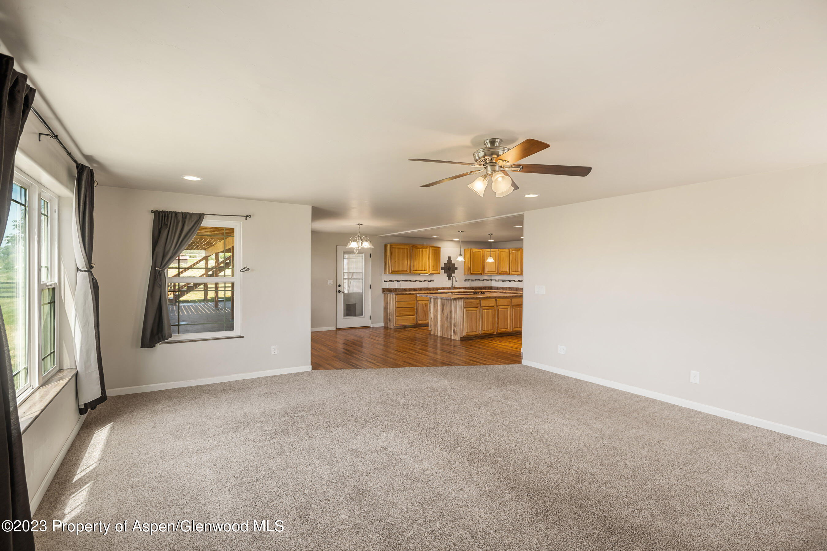 1148 County Road 237 Silt, CO 81652 - Photo 34 of 80 apartment living and kitchen