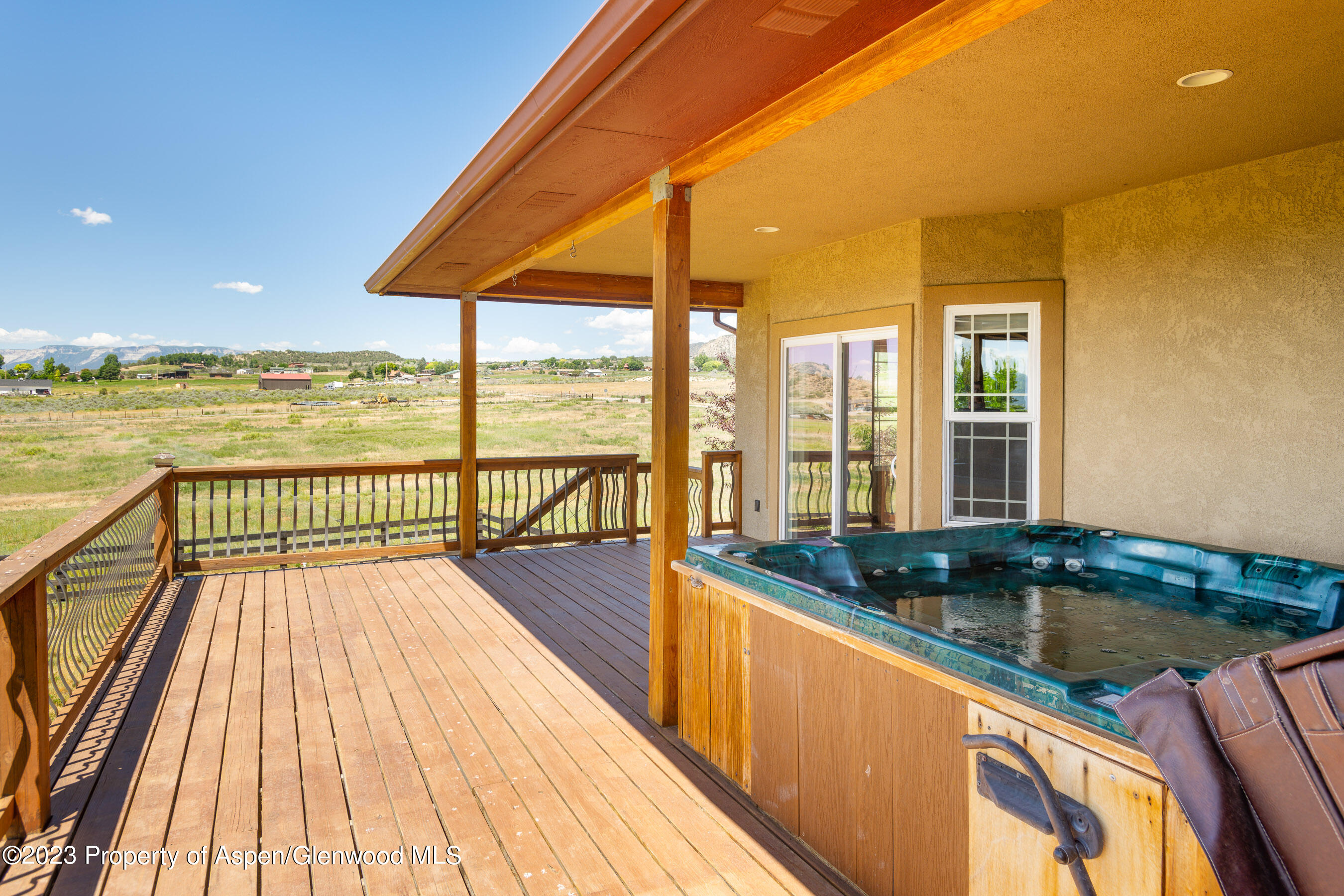 1148 County Road 237 Silt, CO 81652 - Photo 41 of 80 a view of balcony with a ocean