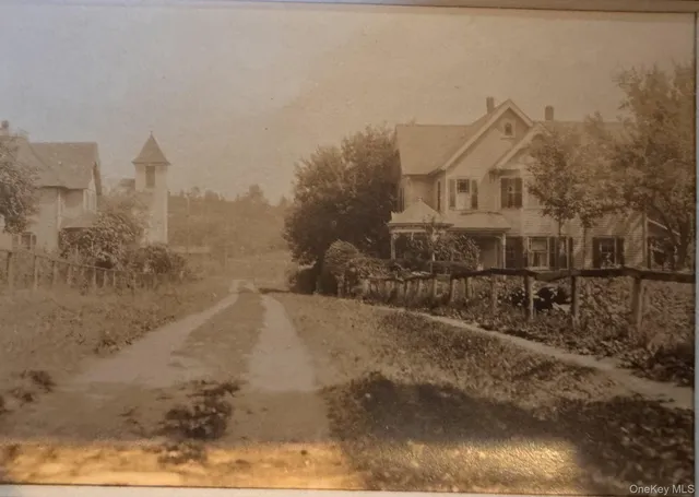 $325,000 | 8 Chapel Street, Jeffersonville, NY 12748