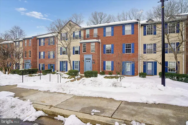 $305,000 | 656 Newbridge Court, Unit 4656, Arnold, MD 21012