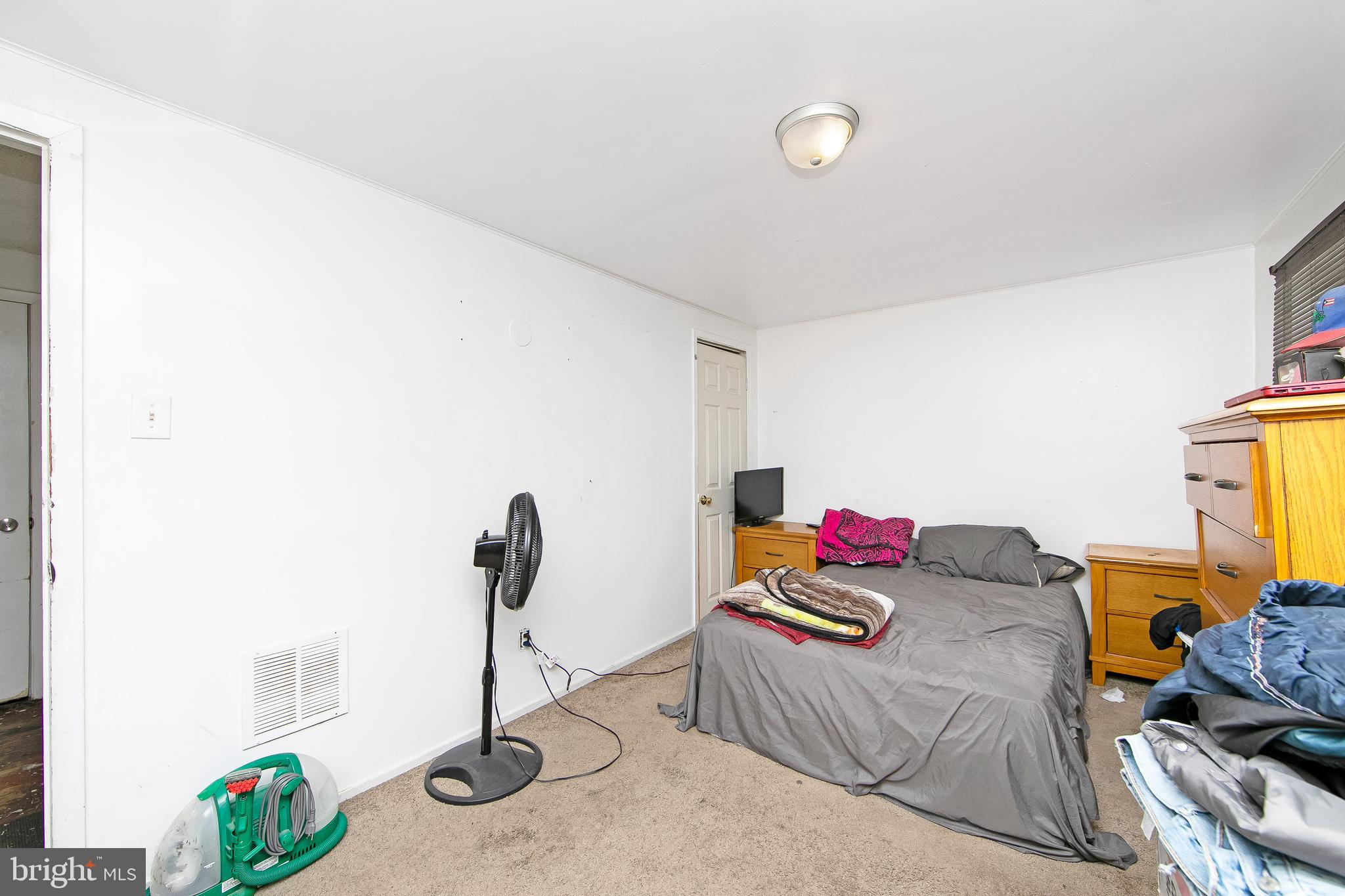 1004 Niagara Road Camden, NJ 08104 - Photo 13 of 22