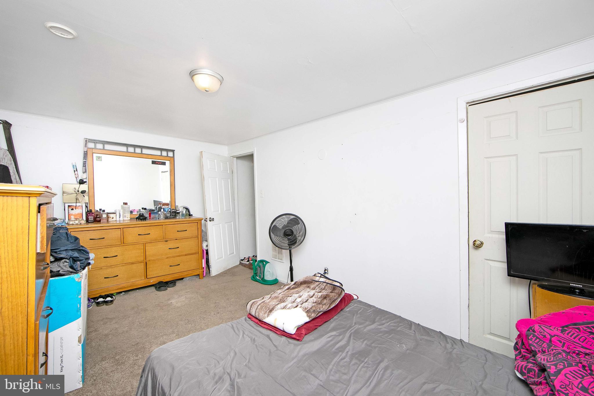 1004 Niagara Road Camden, NJ 08104 - Photo 14 of 22
