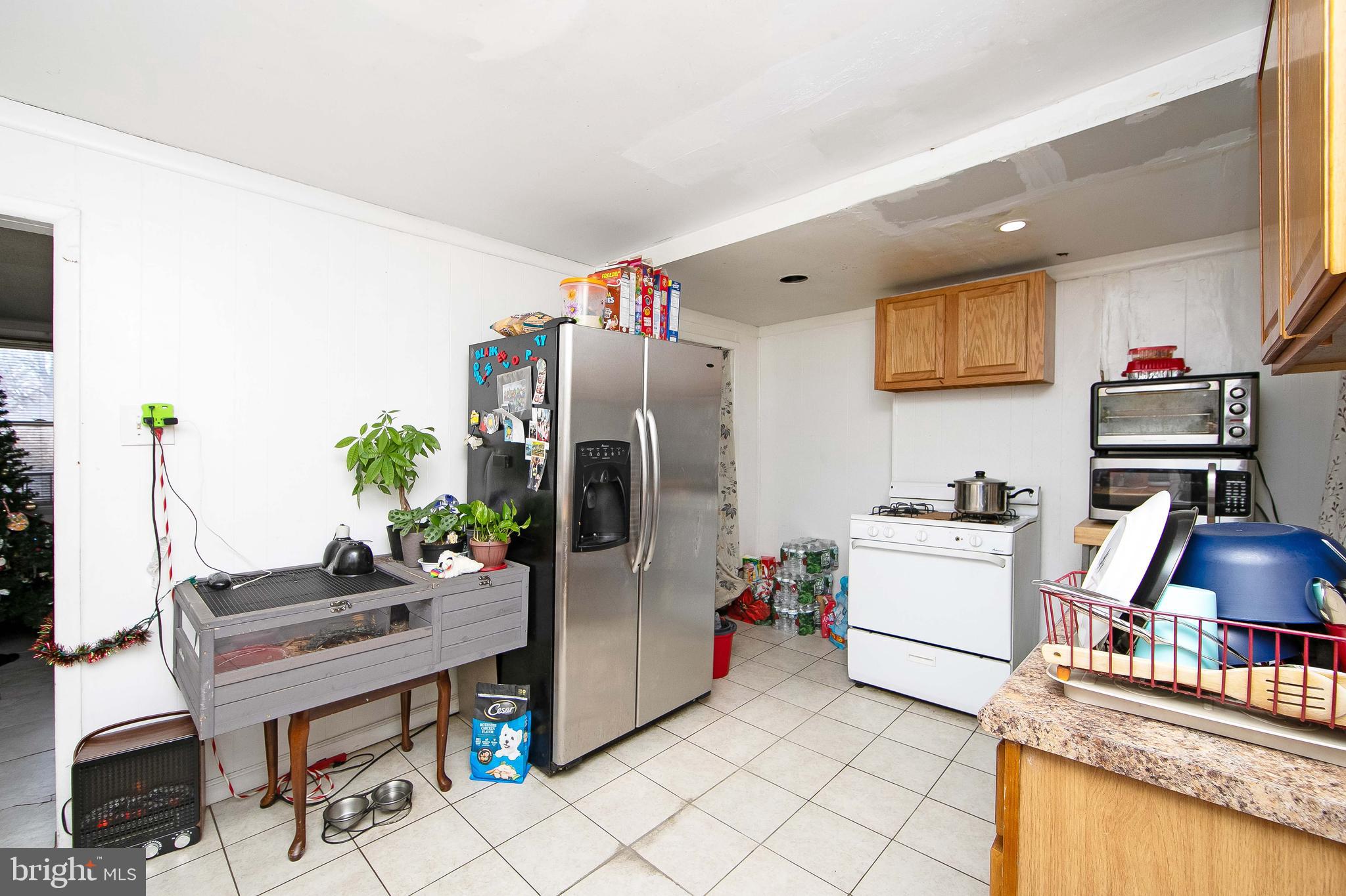 1004 Niagara Road Camden, NJ 08104 - Photo 9 of 22