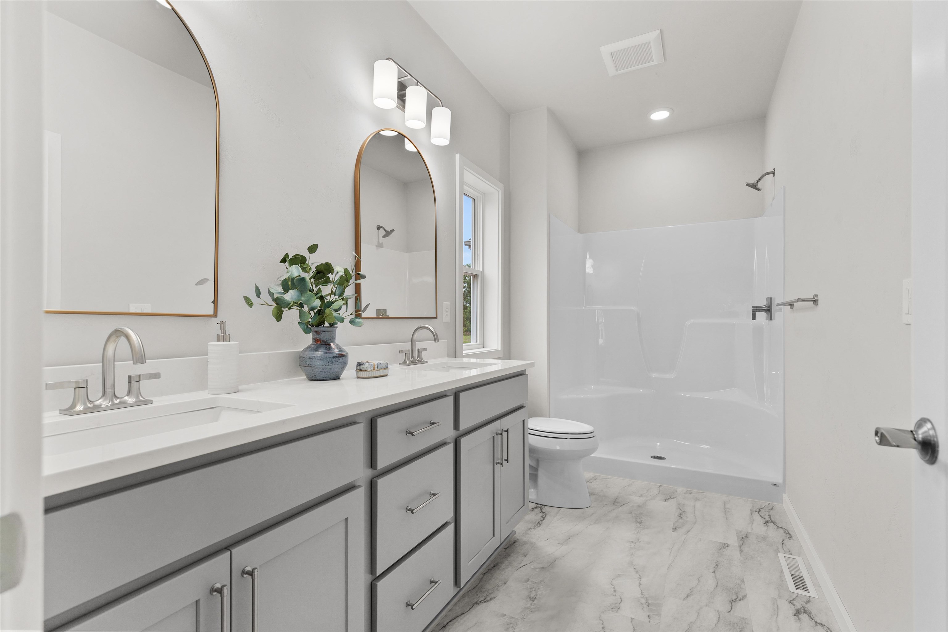 3687 East Callalilly Lane Appleton, WI 54913 - Photo 11 of 18