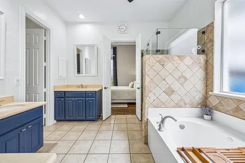 $830,000 | 808 Edgewood Drive, Keller, TX 76248