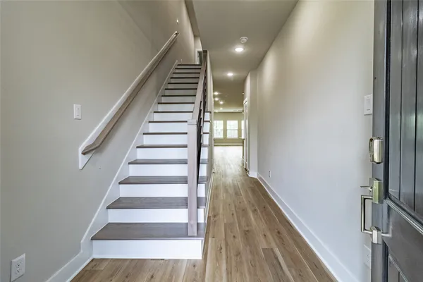 $2,300 | 9101 Noel Street, Unit A, Houston, TX 77033