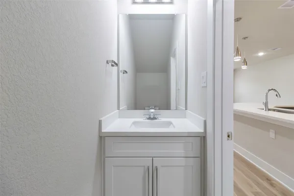 $2,300 | 9101 Noel Street, Unit A, Houston, TX 77033