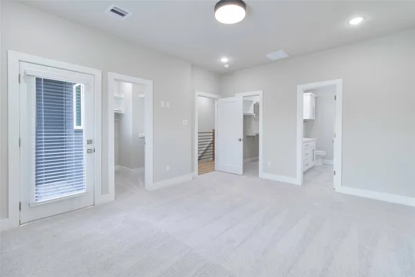 $2,300 | 9101 Noel Street, Unit A, Houston, TX 77033