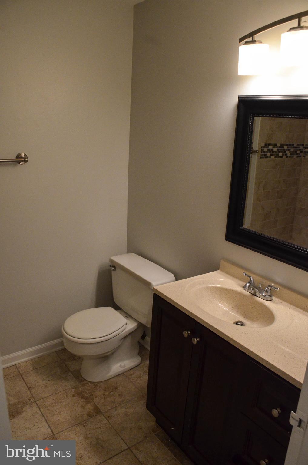 1424 Northgate Square, Unit 22B Reston, VA 20190 - Photo 12 of 16 Bath