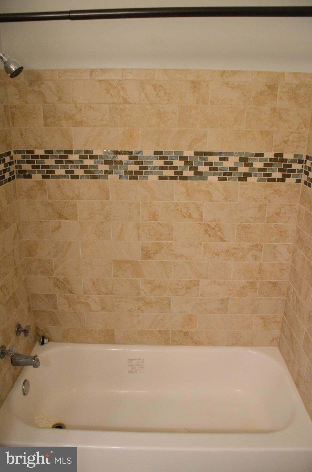 1424 Northgate Square, Unit 22B Reston, VA 20190 - Photo 13 of 16 Bath