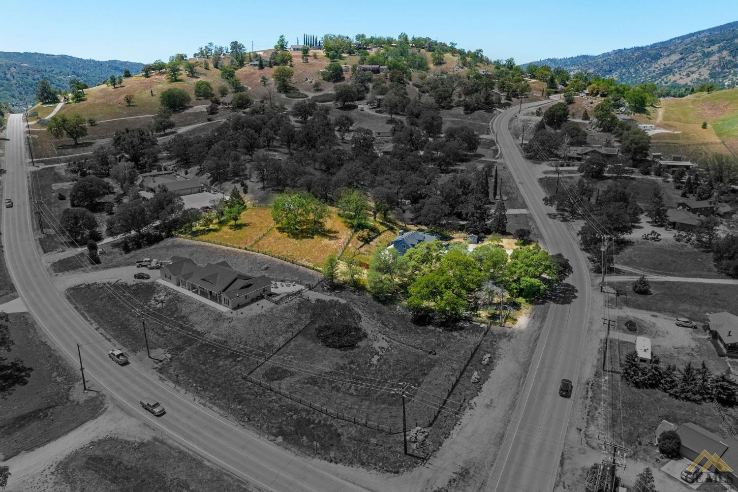 Undisclosed Address Tehachapi, CA 93561 - Photo 53 of 57 a view of a backyard with plants