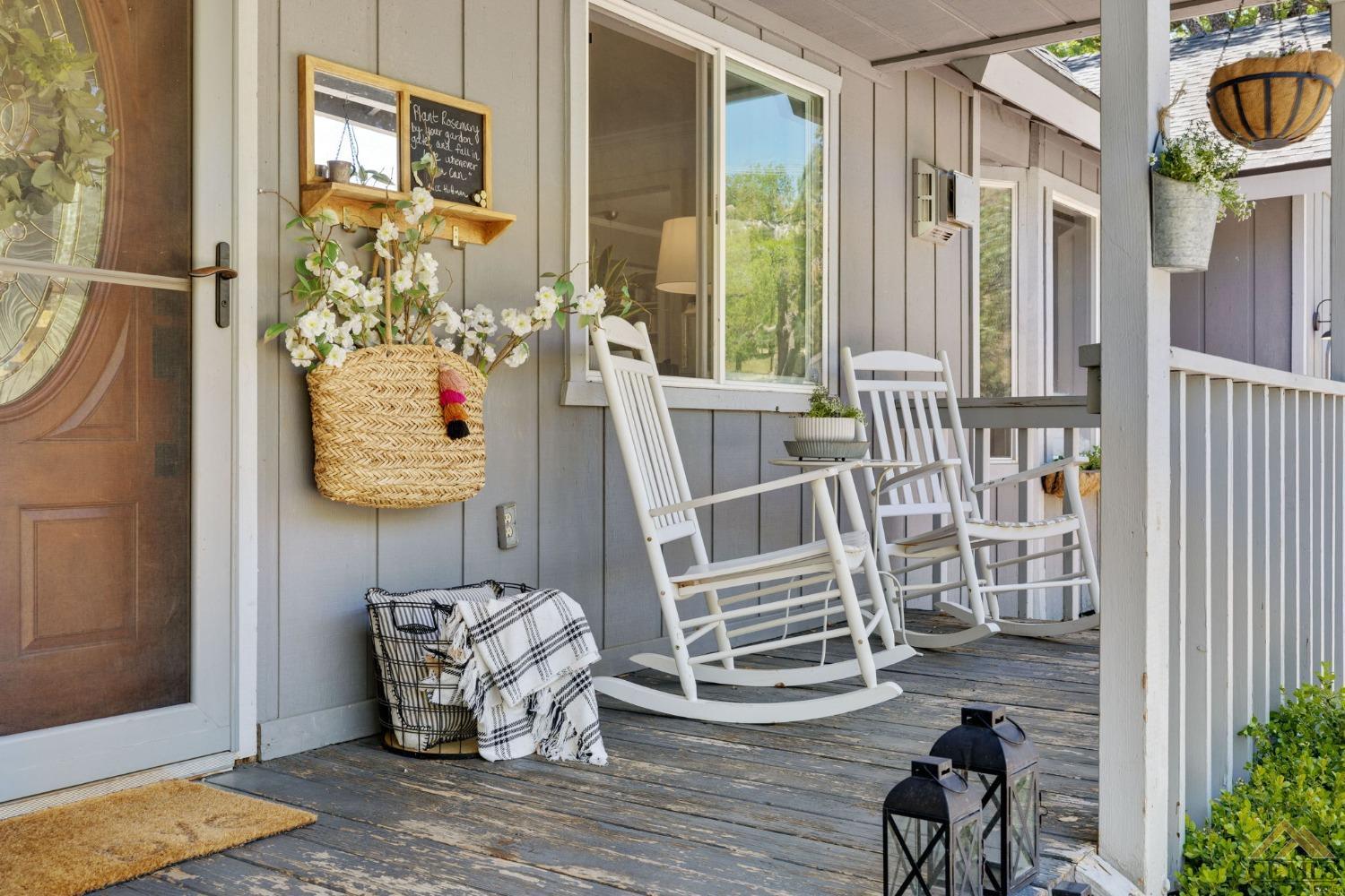 Undisclosed Address Tehachapi, CA 93561 - Photo 10 of 57 a view of entryway with wooden floor and a potted plant