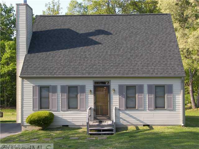 983 Ridgeview Avenue Winston-Salem, NC 27127 - Photo 1 of 13 Exterior Front.