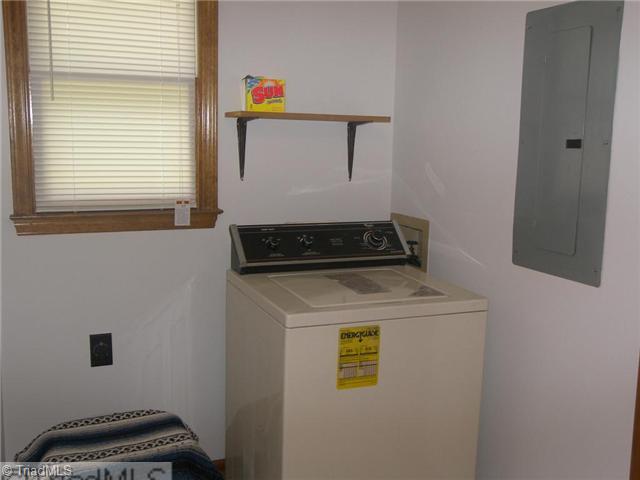 983 Ridgeview Avenue Winston-Salem, NC 27127 - Photo 11 of 13 Laundry Room.