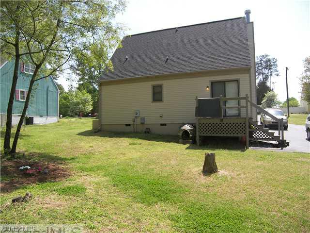 983 Ridgeview Avenue Winston-Salem, NC 27127 - Photo 12 of 13 Exterior Back.
