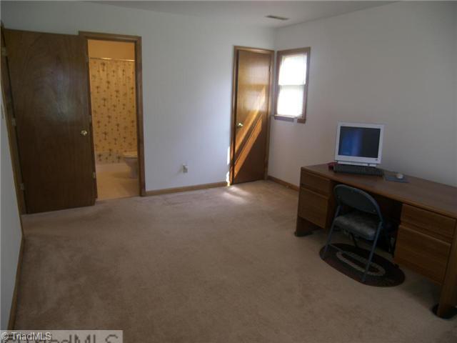 983 Ridgeview Avenue Winston-Salem, NC 27127 - Photo 5 of 13 Master Bedroom.