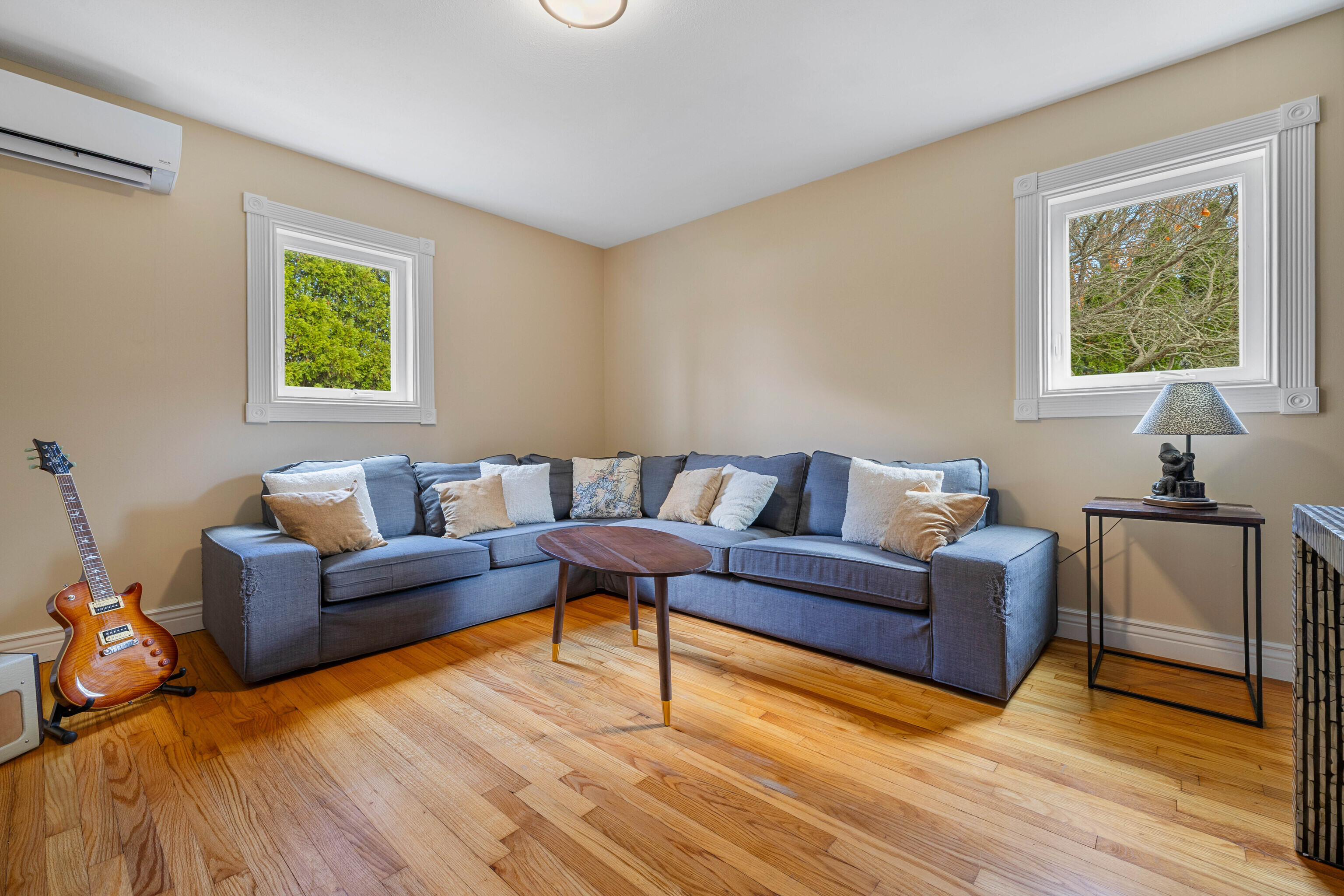 46 Old Black Point Road East Lyme, CT 06357 - Photo 21 of 40 a living room with furniture and a window