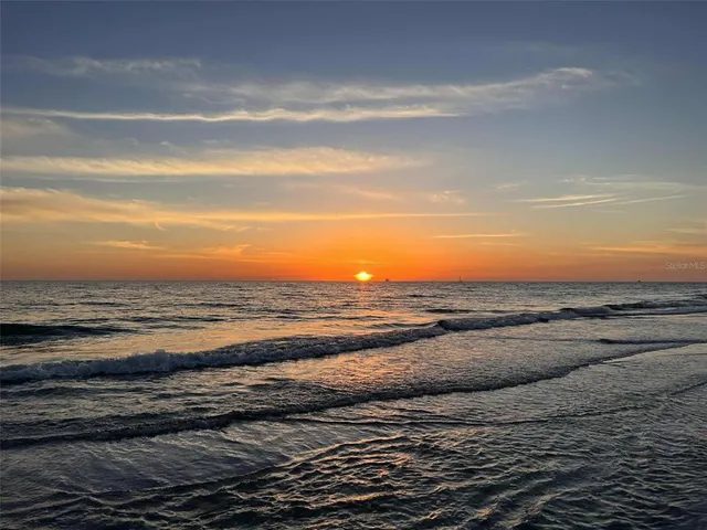 $925,000 | 121 99th Avenue, Treasure Island, FL 33706