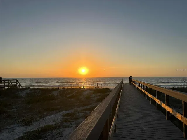 $925,000 | 121 99th Avenue, Treasure Island, FL 33706